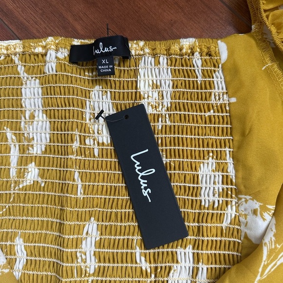 NWT Lulu’s Yellow Floral Cropped Top Toe Front size XL - Picture 4 of 7